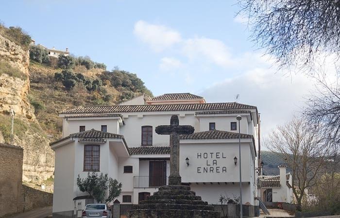 מונטפריו Hotel La Enrea מראה חיצוני תמונה